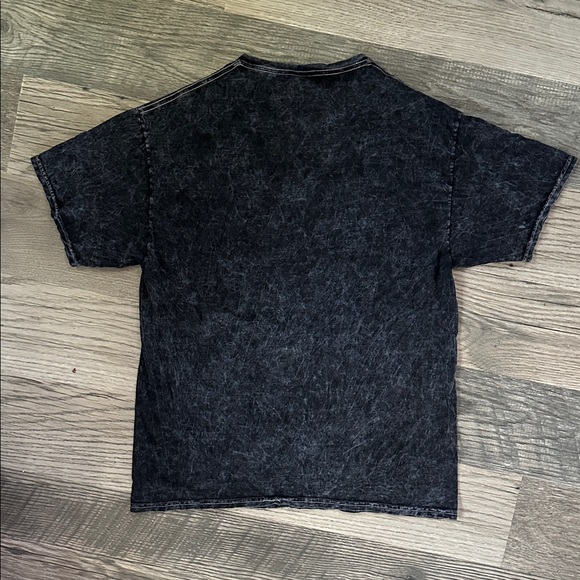 Ghost Black‎ Graphic Tee with White and red Logo size large - Picture 4 of 4